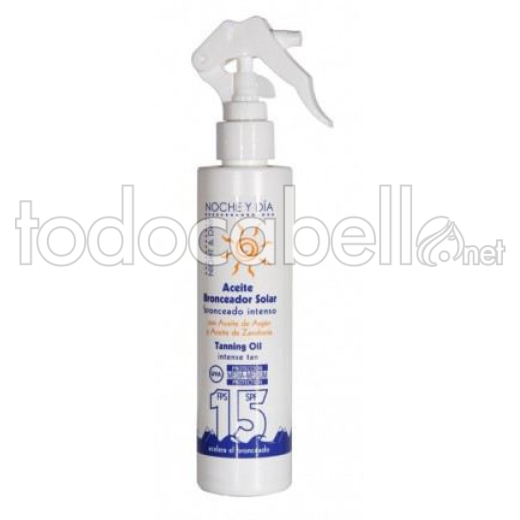Noche y Día Spray per la protezione solare (abbronzatura intensa) SPF 15 200ml
